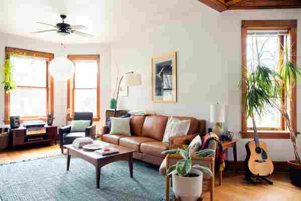 Choosing the Right Area Rug for Your Living Room
