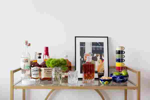 15 Bar Cart Essentials for Creating Perfect Cocktails at Home