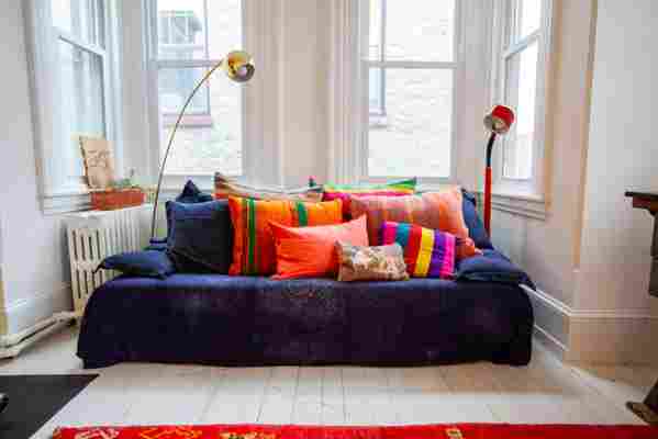 9 Designers Share Their Favorite Colorful Living Rooms
