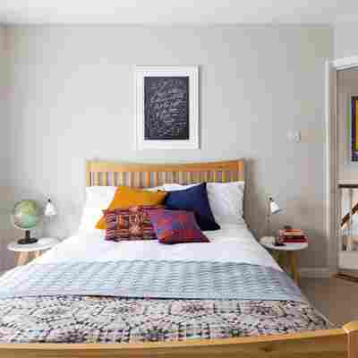 Small bedroom ideas – how to decorate and furnish a small bedroom